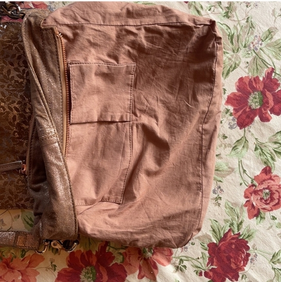 FINAL PRICE! FREE PEOPLE Floral Bag - Picture 6 of 11